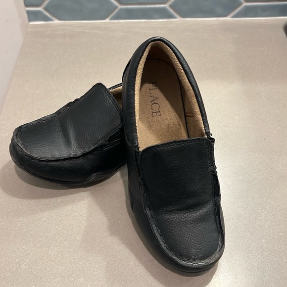 Children’s Place Kids Black Slip On Loafers - Size 13 - Picture 1 of 7